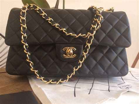 saco chanel bordado en perlas precio|bolsas chanel pre owned.